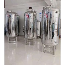 唐山市鴻謙不銹鋼無菌水箱無菌純水箱家用工業(yè)用信譽好